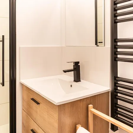 Apartment Cosy - 6 Guests - Buttes Chaumont Parc Paris